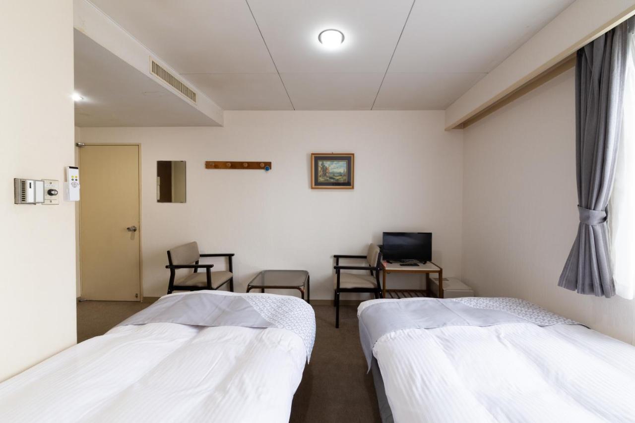 Oyo Joetsu City Hotel Kasugayama Exterior photo